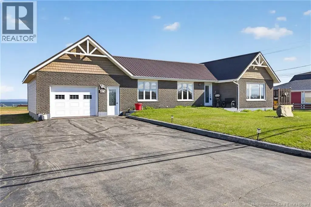 474 Rue Acadie, Grande-Anse