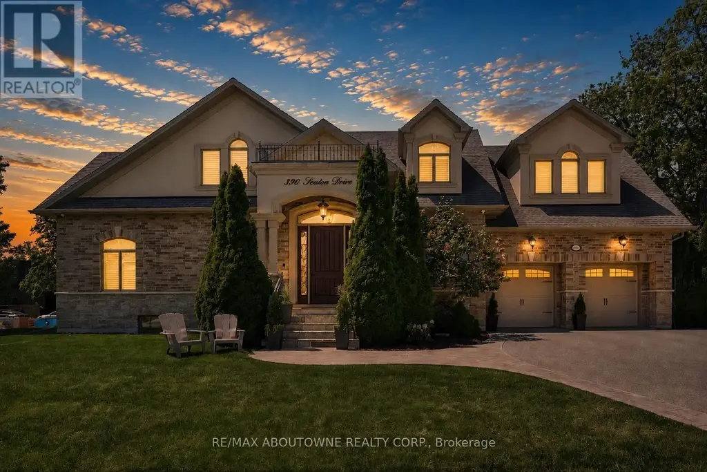 390 Seaton Drive, Oakville (WO West)