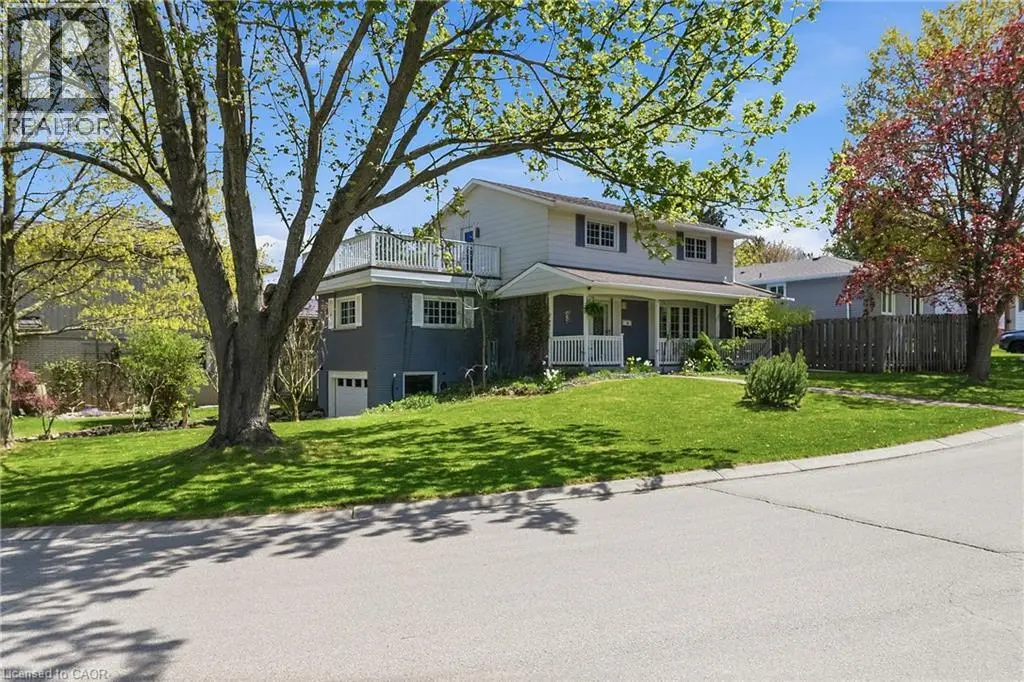 66 Skyline Drive, Dundas