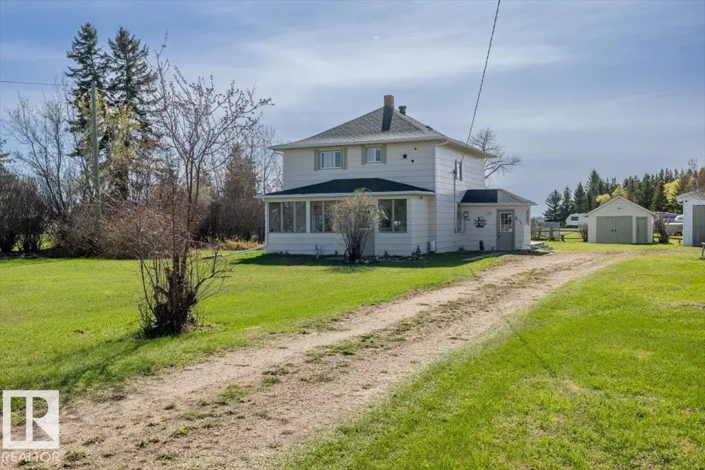 4802 50 St, Andrew