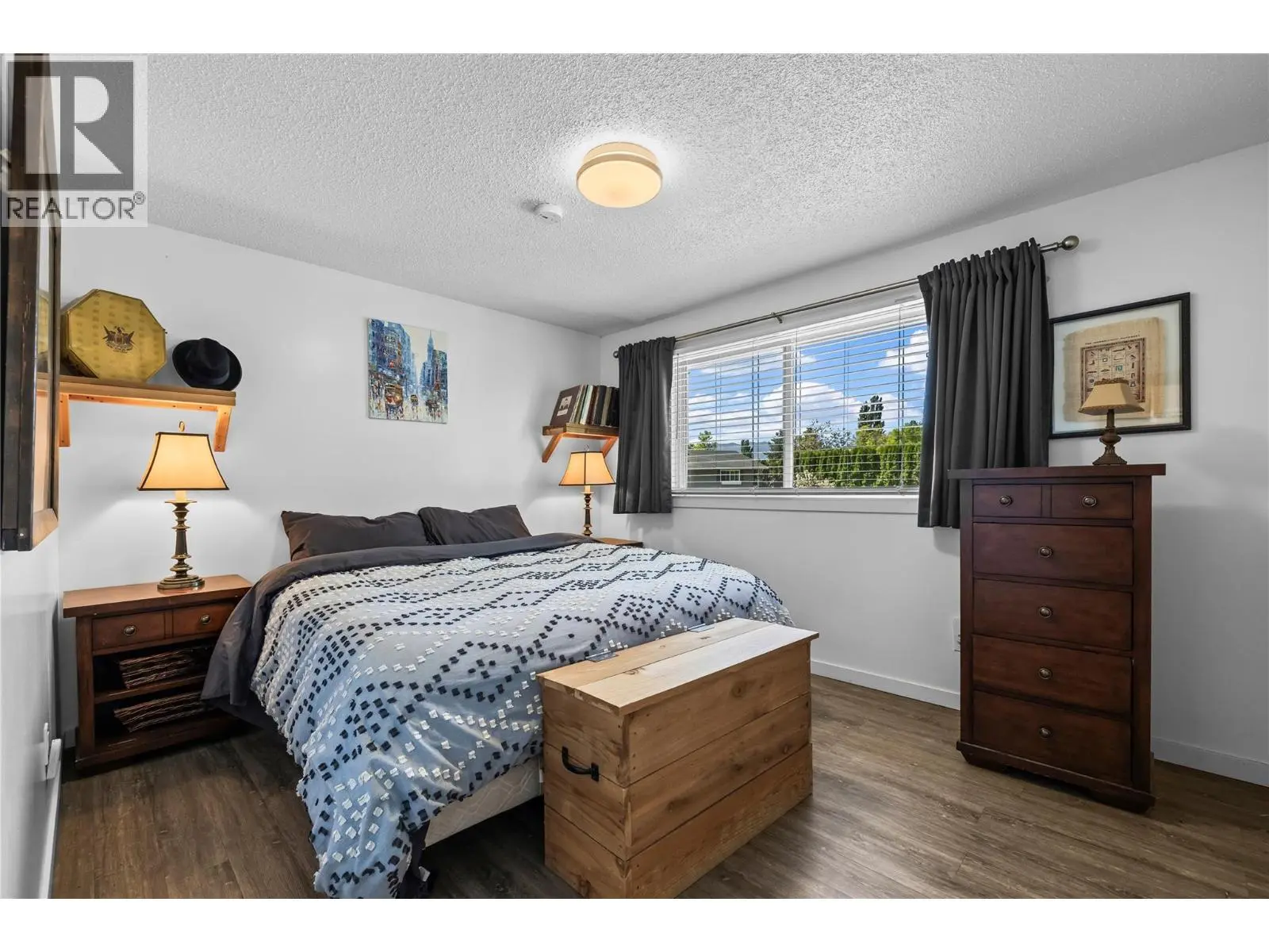 992 Grenfell Court. Kelowna, British Columbia