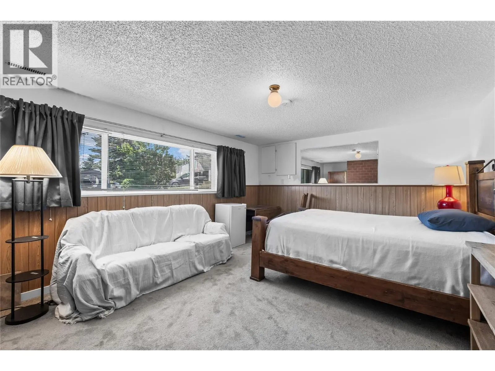 992 Grenfell Court. Kelowna, British Columbia