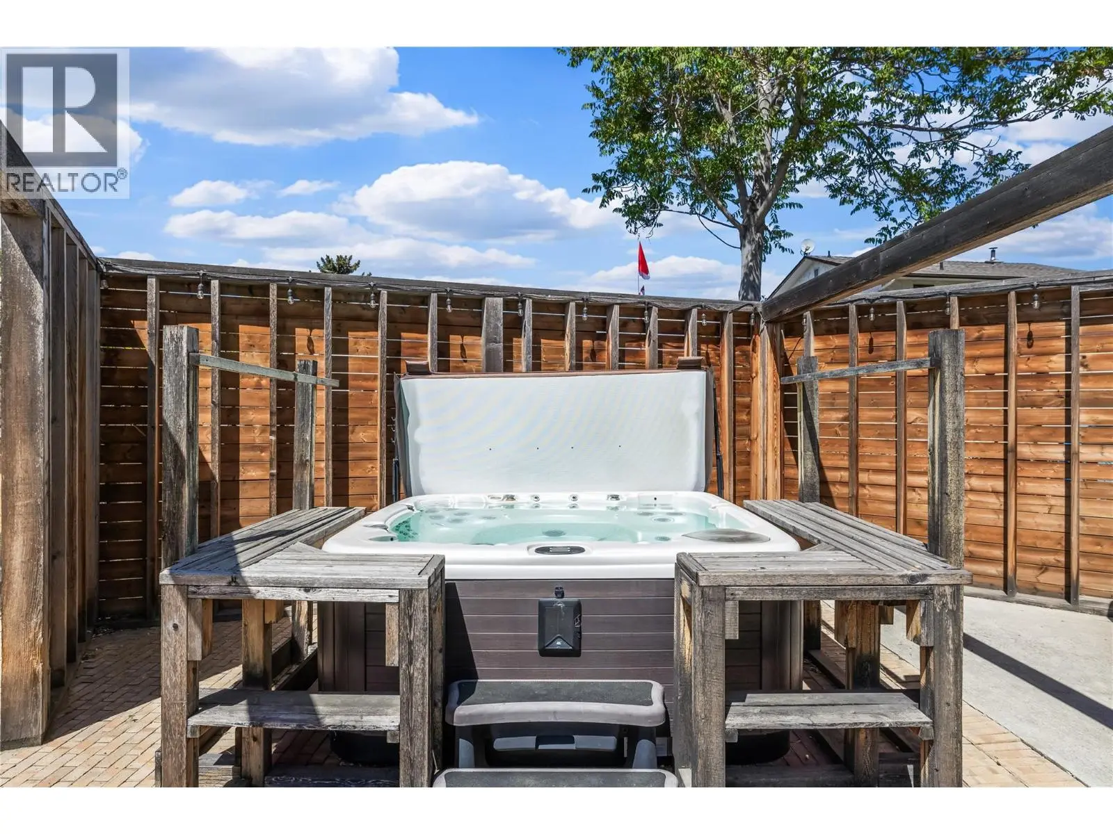 992 Grenfell Court. Kelowna, British Columbia