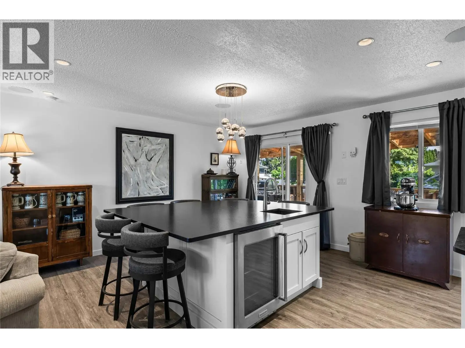 992 Grenfell Court. Kelowna, British Columbia