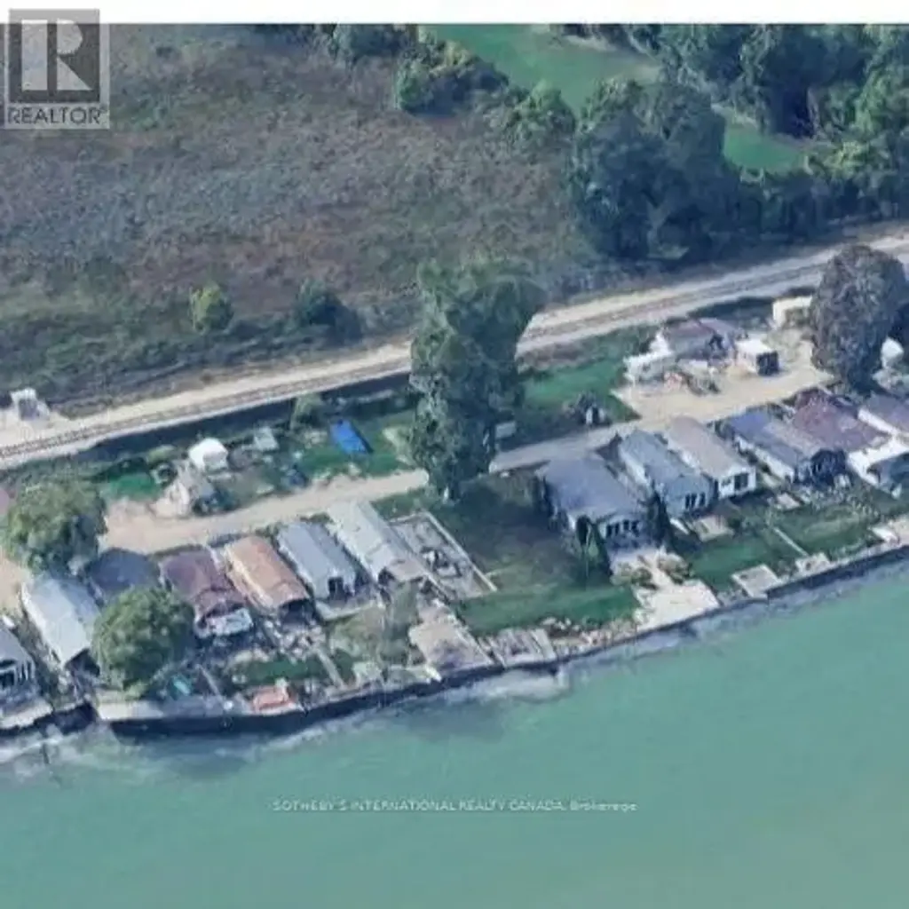 1361 St. Clair Avenue, Lakeshore