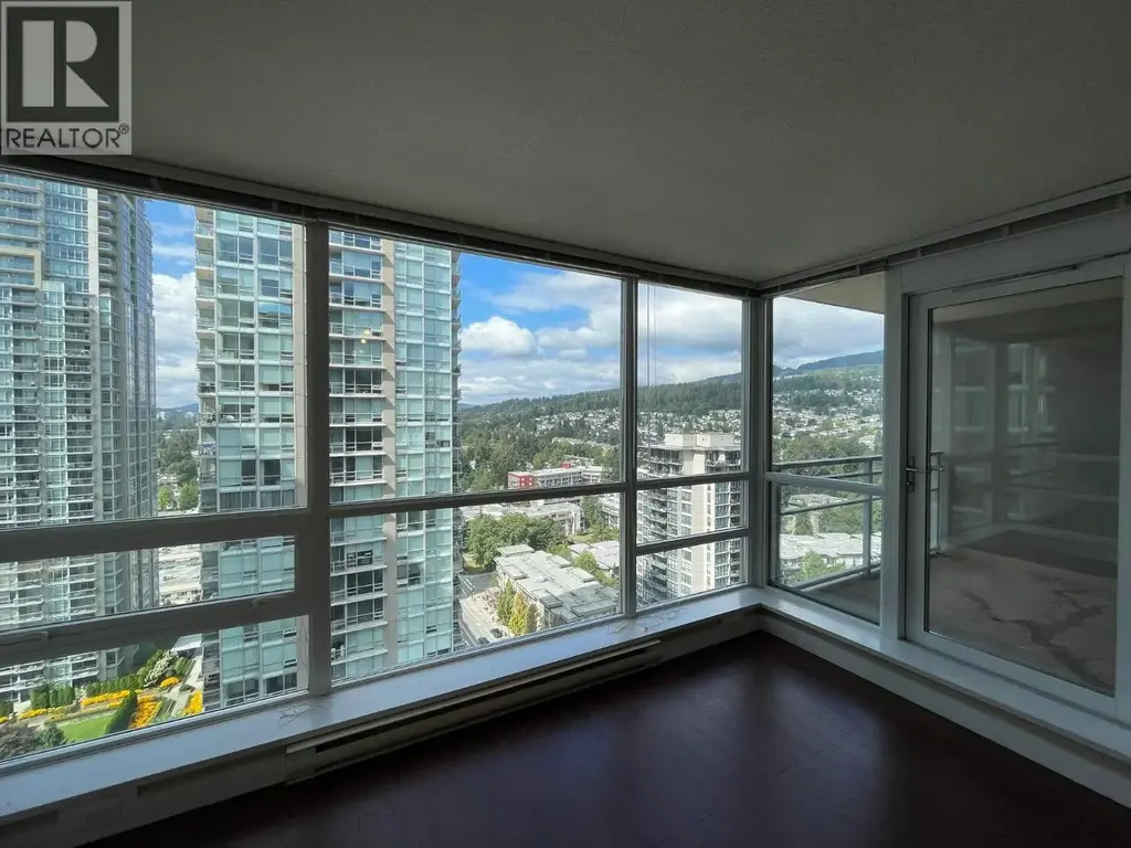 2607 2978 Glen Drive, Coquitlam