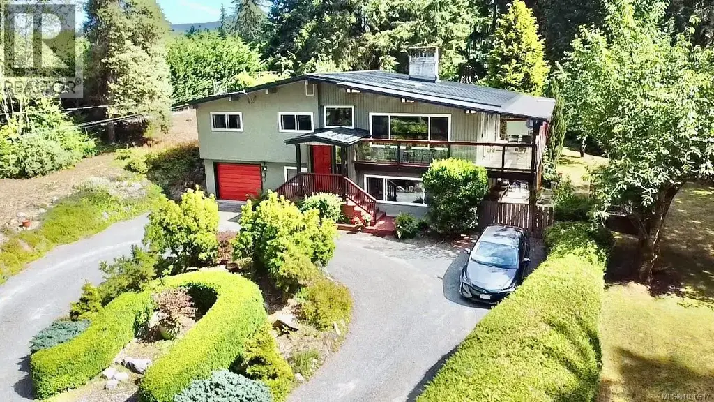 2128 Calais Rd, Duncan