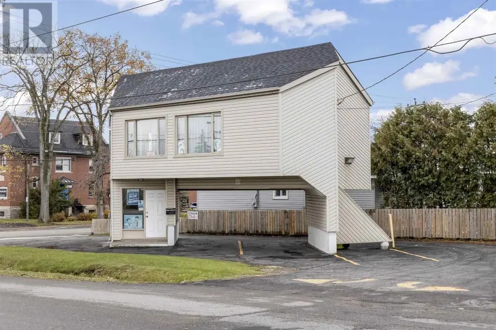 144 Mcnabb St, Sault Ste. Marie