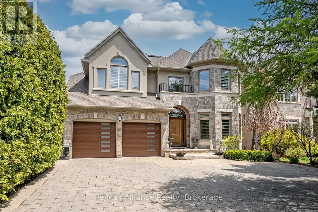 203 Burloak Drive, Oakville (BR Bronte)