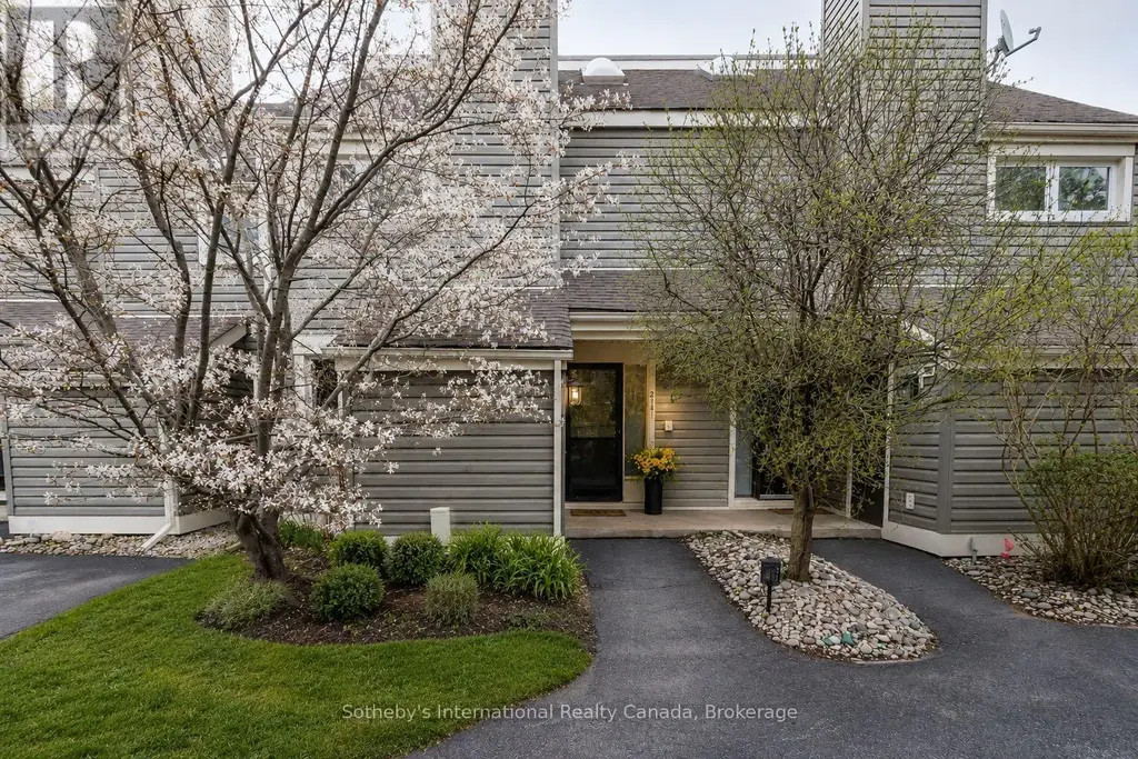 214 - 214 Escarpment Crescent, Collingwood
