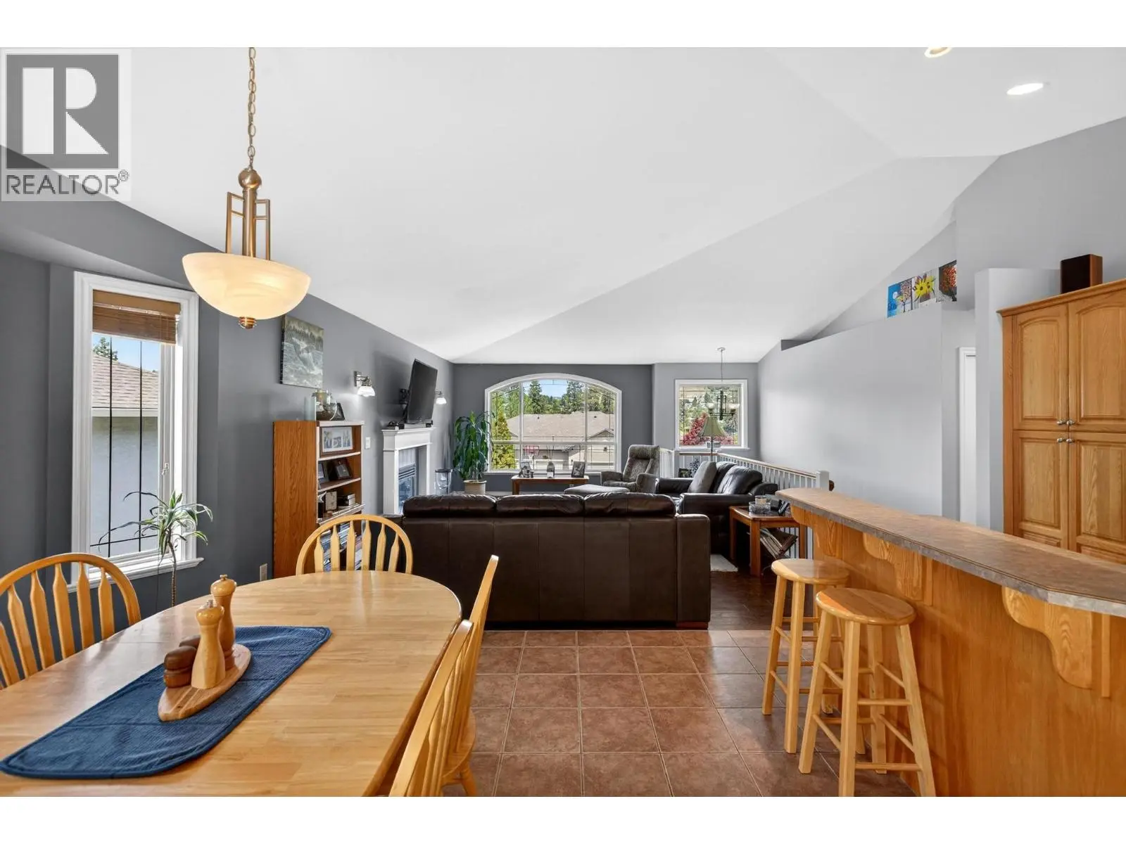 1673 Kloppenburg Road. Kelowna, British Columbia