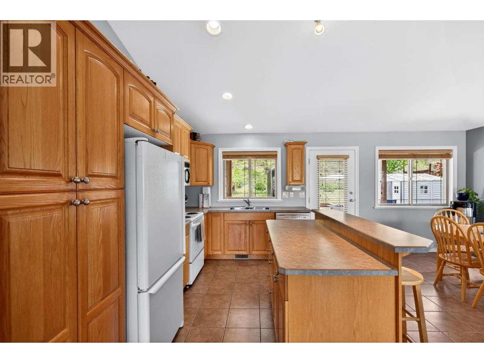 1673 Kloppenburg Road. Kelowna, British Columbia