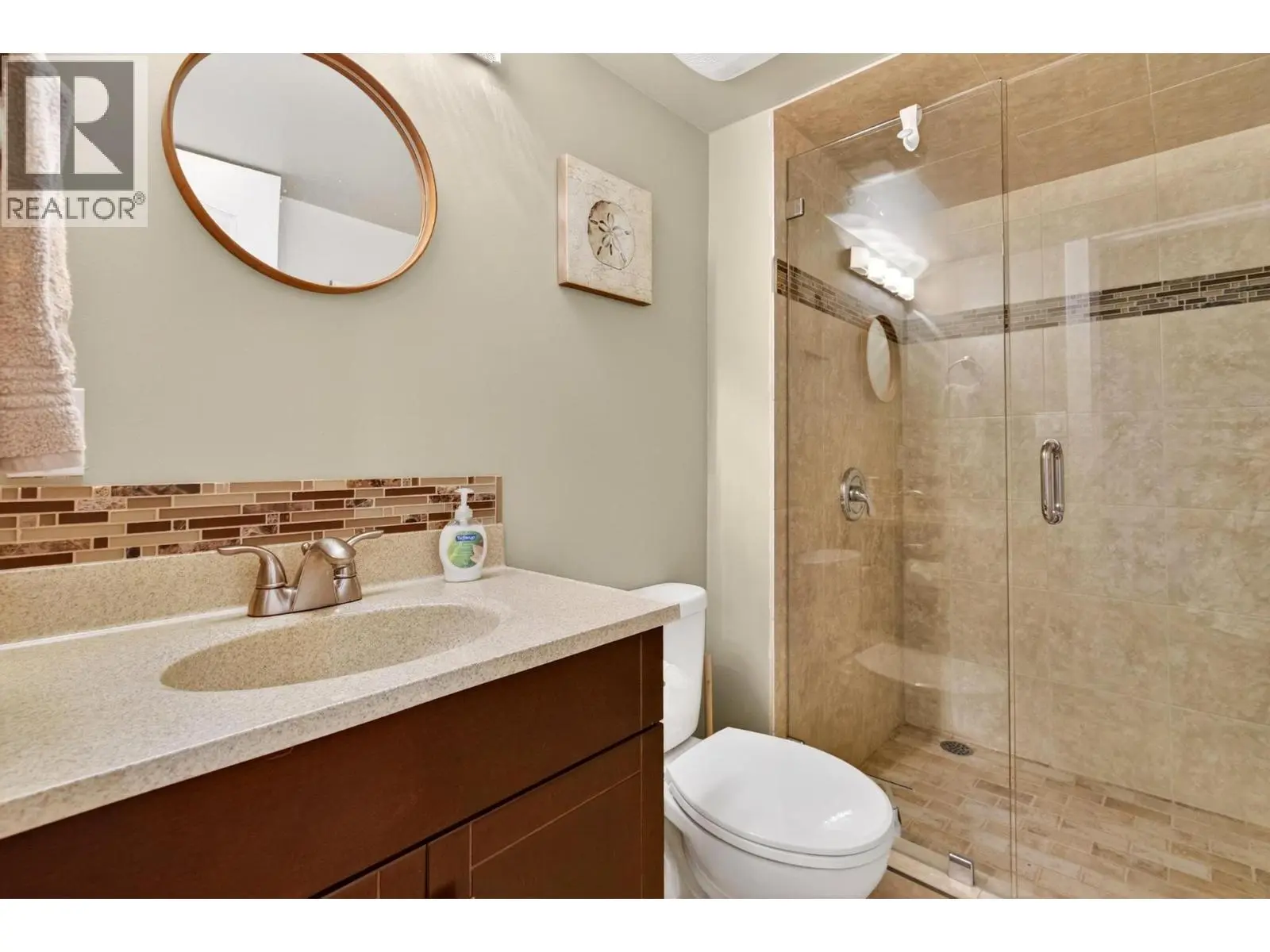 1673 Kloppenburg Road. Kelowna, British Columbia