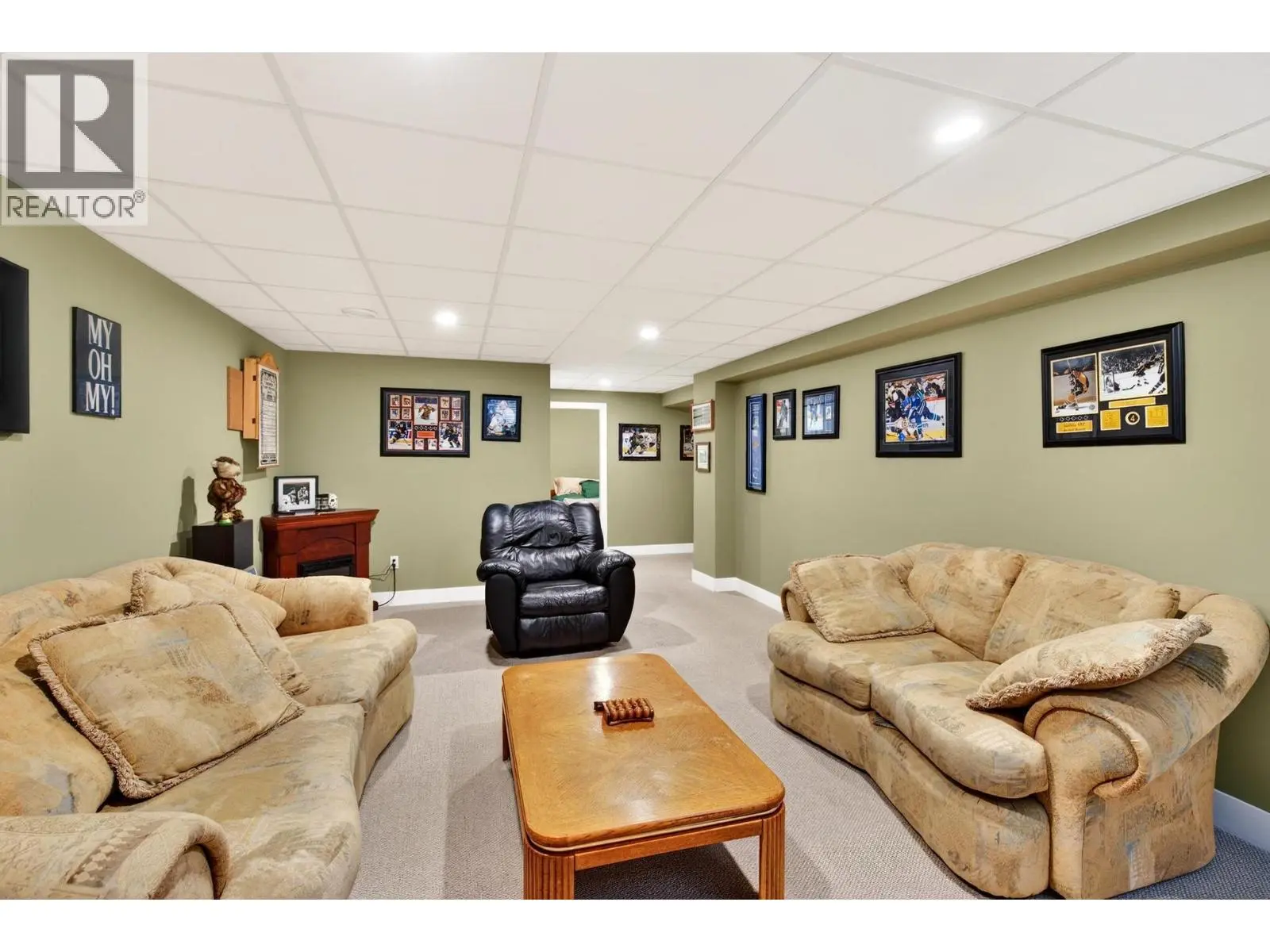 1673 Kloppenburg Road. Kelowna, British Columbia