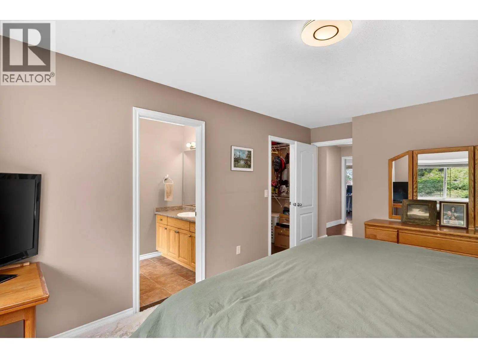 1673 Kloppenburg Road. Kelowna, British Columbia