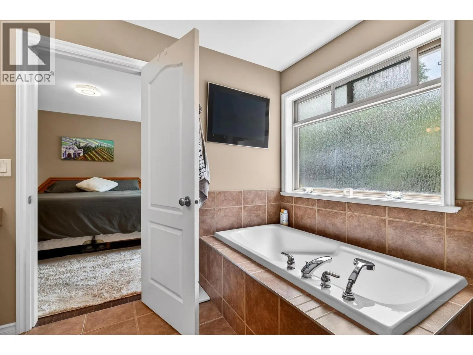 1673 Kloppenburg Road. Kelowna, British Columbia