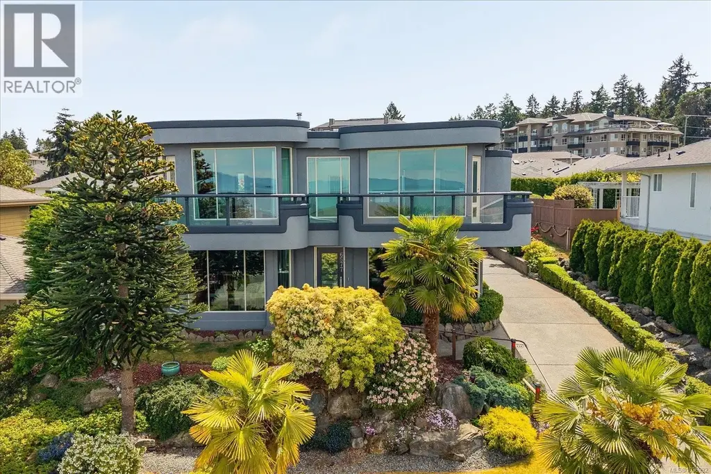 6577 Groveland Dr, Nanaimo