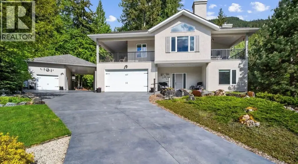 427 Bayles Road, Nakusp
