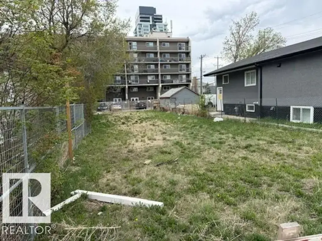 9345 103a Av Nw, Edmonton
