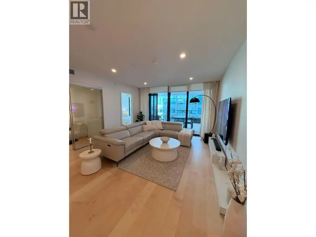 515 135 E 13th Street, North Vancouver