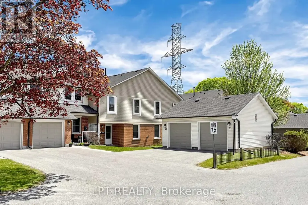 32 - 1055 Central Pk Boulevard N, Oshawa (Centennial)