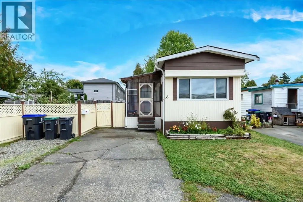 35 1180 Edgett Rd, Courtenay