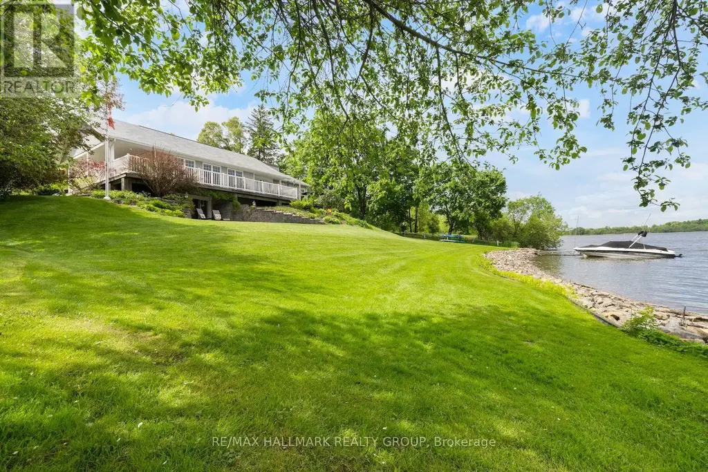 1 Rideau Glen Drive, Ottawa