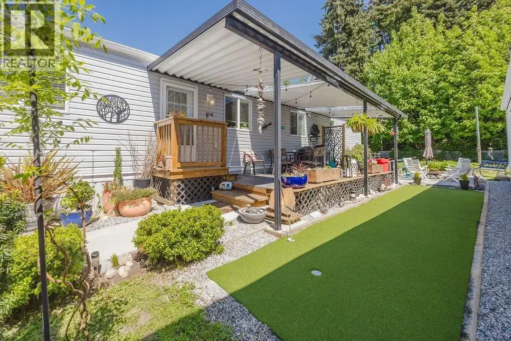 13 4496 Sunshine Coast Highway, Sechelt