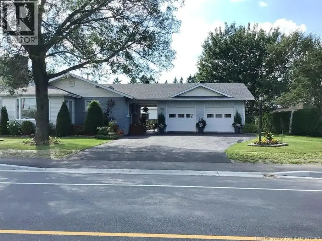 685 Principale Street, Clair