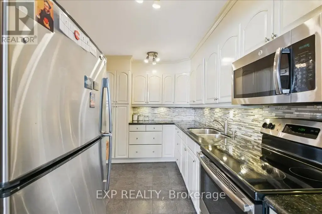 412 - 44 Longbourne Drive, Toronto (Willowridge-Martingrove-Richview)