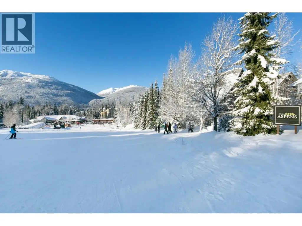 562 4800 Spearhead Drive, Whistler