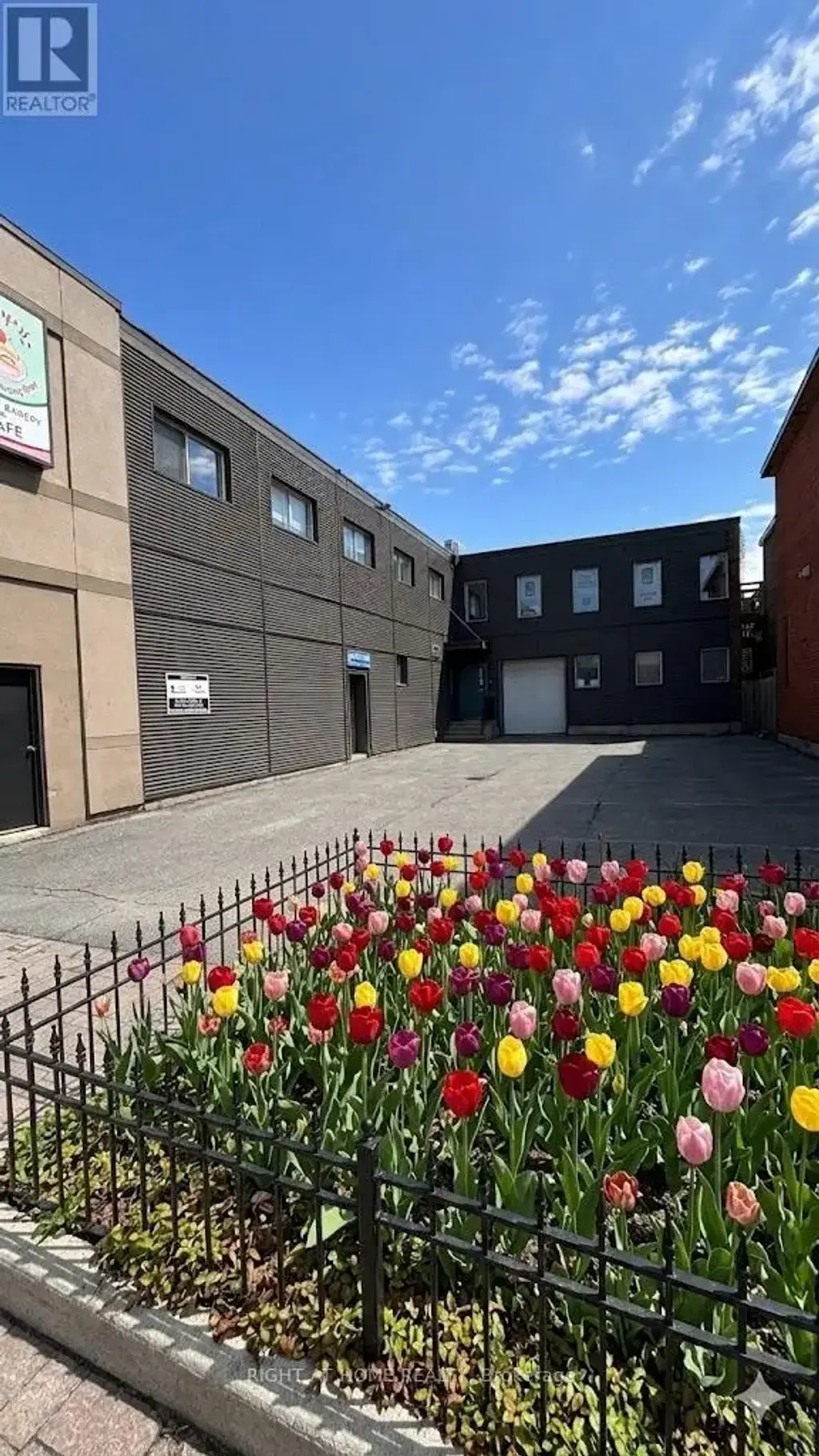 939 Somerset Street W, Ottawa