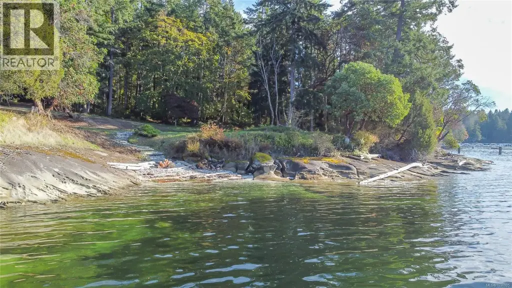 760 Sunset Dr, Salt Spring