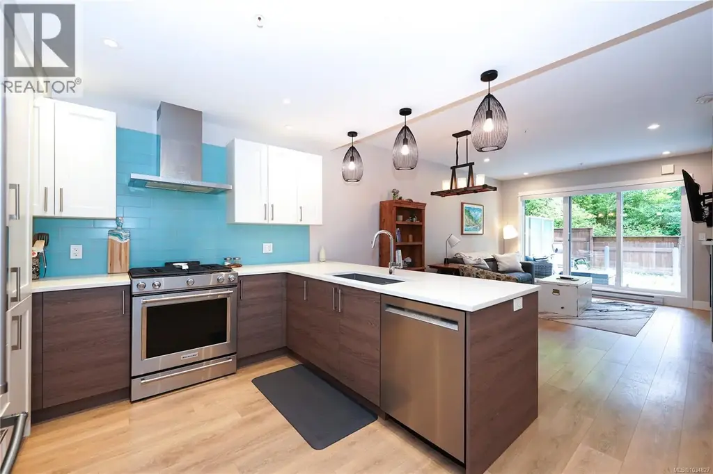 204 1820 Maple Ave S, Sooke