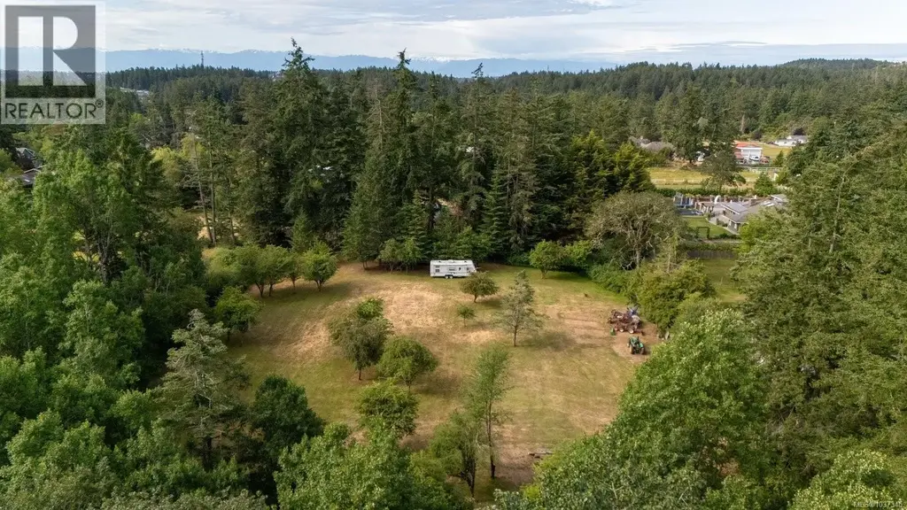 485 Beaver Lake Rd, Saanich