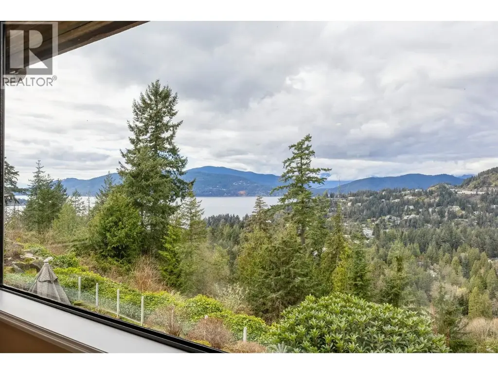 5180 Meadfeild Road, West Vancouver