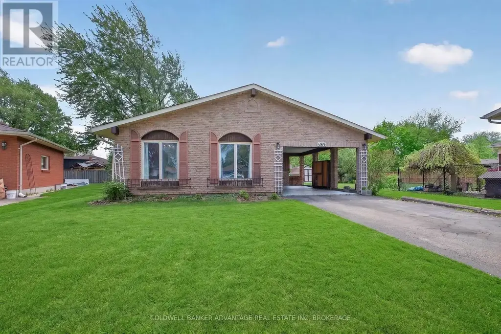 6976 Abbey Circle, Niagara Falls (Casey)