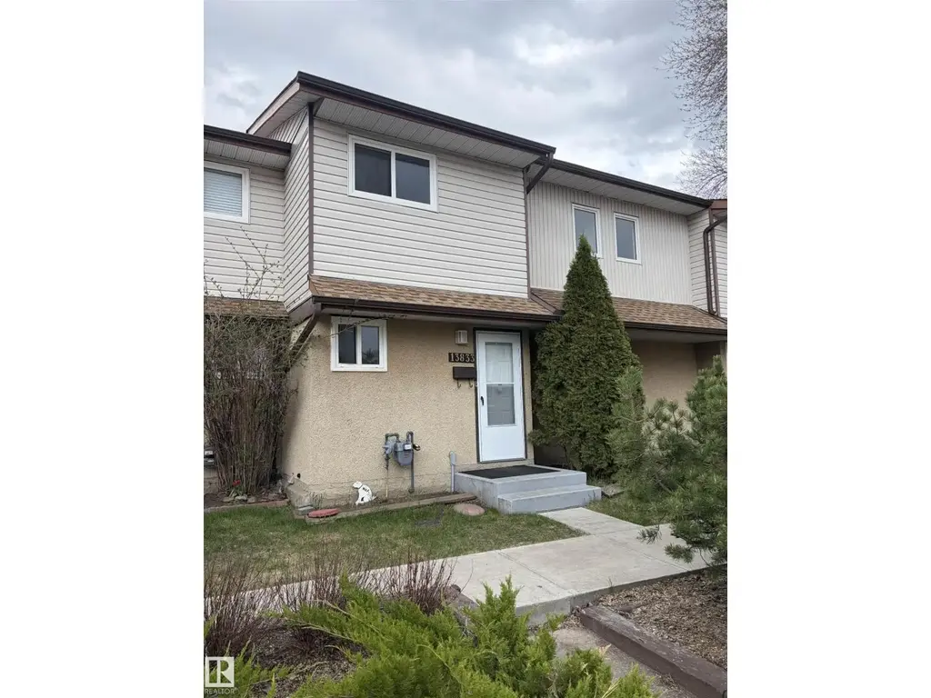 13833 24 St W Nw, Edmonton