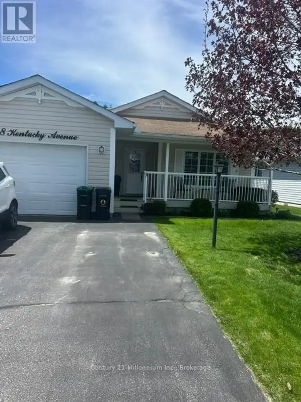 8 Kentucky Avenue, Wasaga Beach