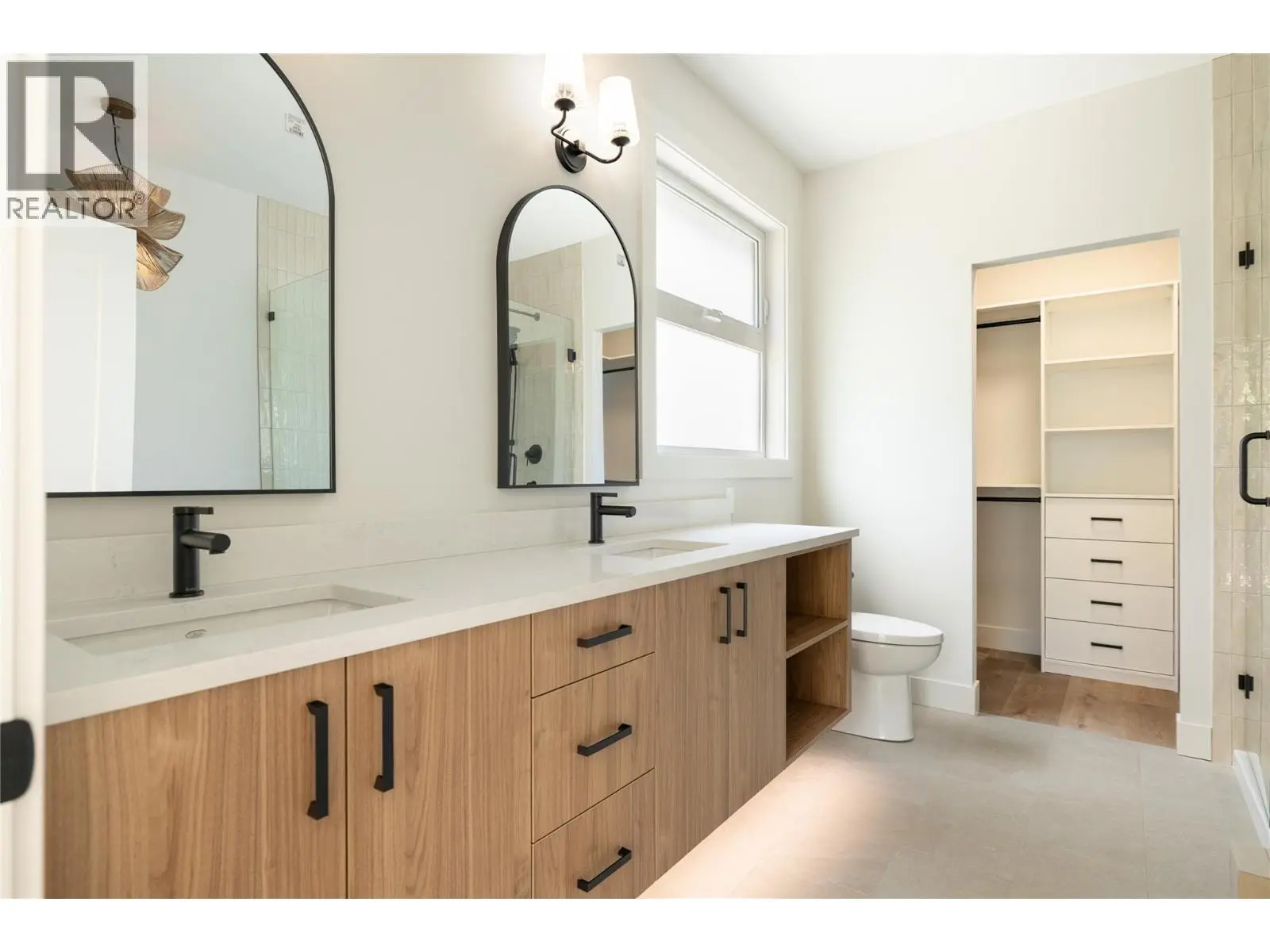 2125 Montenegro Drive. Kelowna, British Columbia