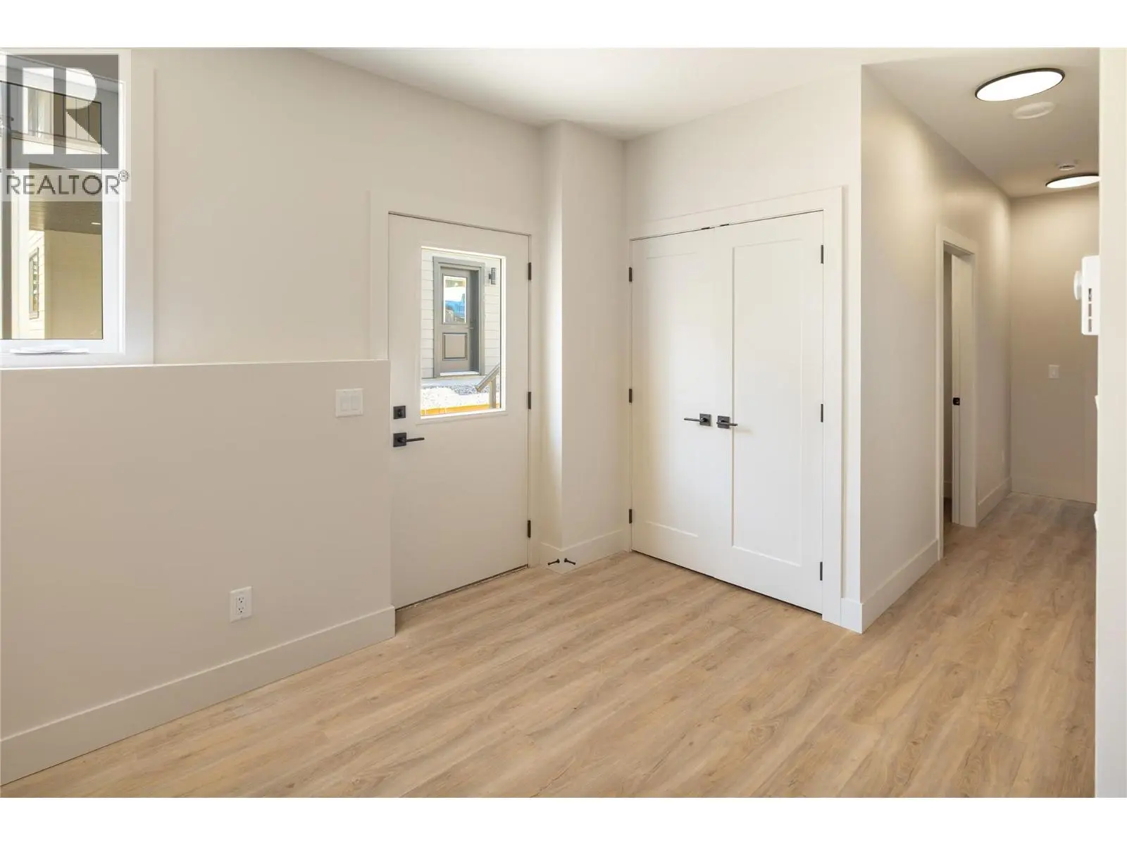 2125 Montenegro Drive. Kelowna, British Columbia