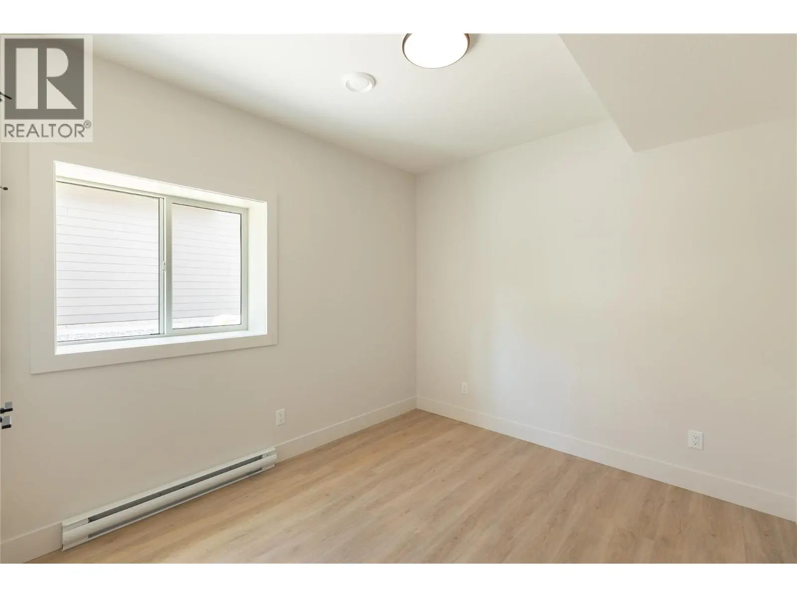 2125 Montenegro Drive. Kelowna, British Columbia