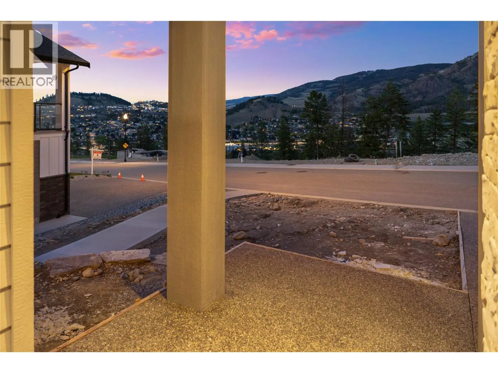 2125 Montenegro Drive. Kelowna, British Columbia
