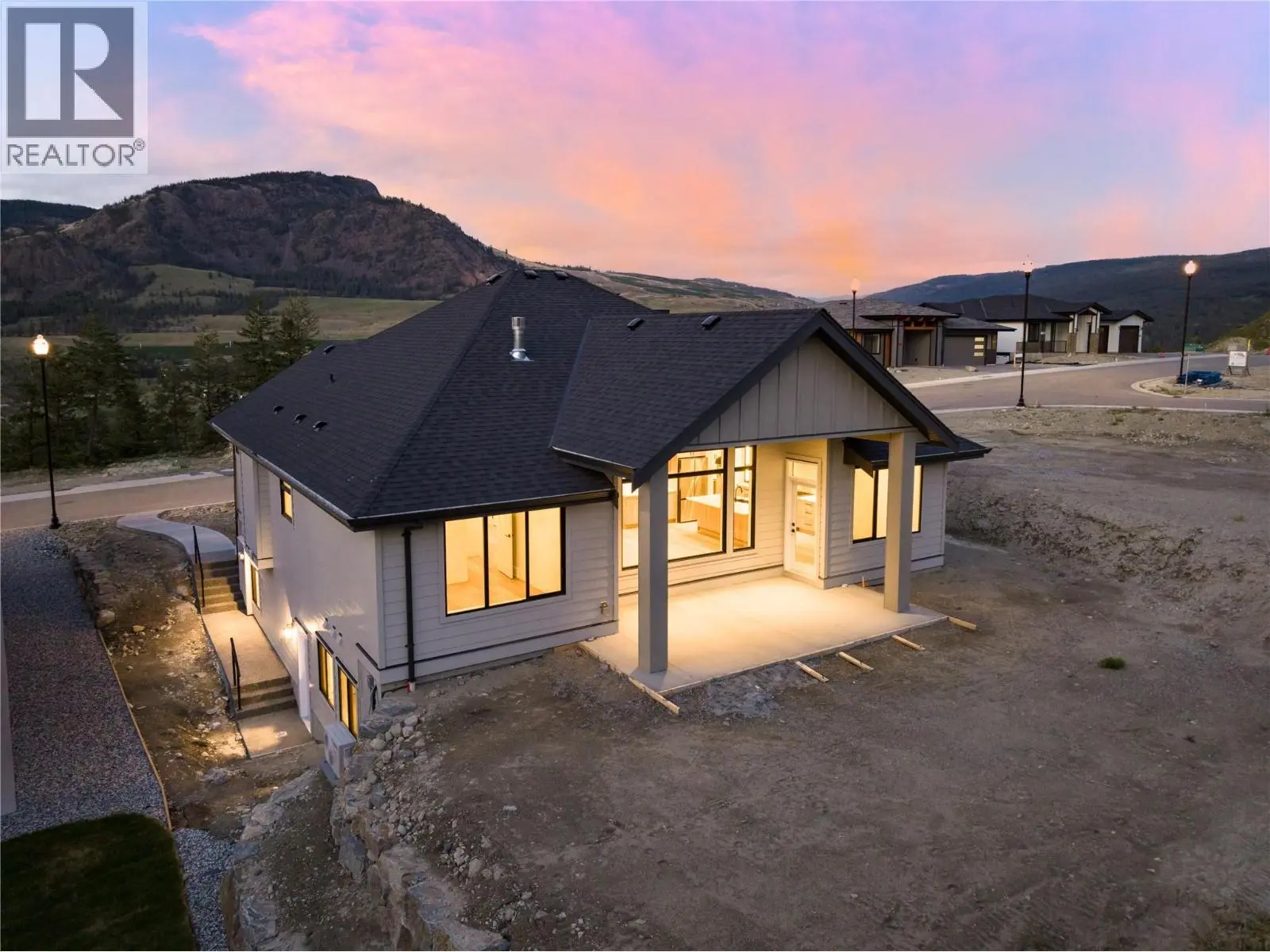 2125 Montenegro Drive. Kelowna, British Columbia