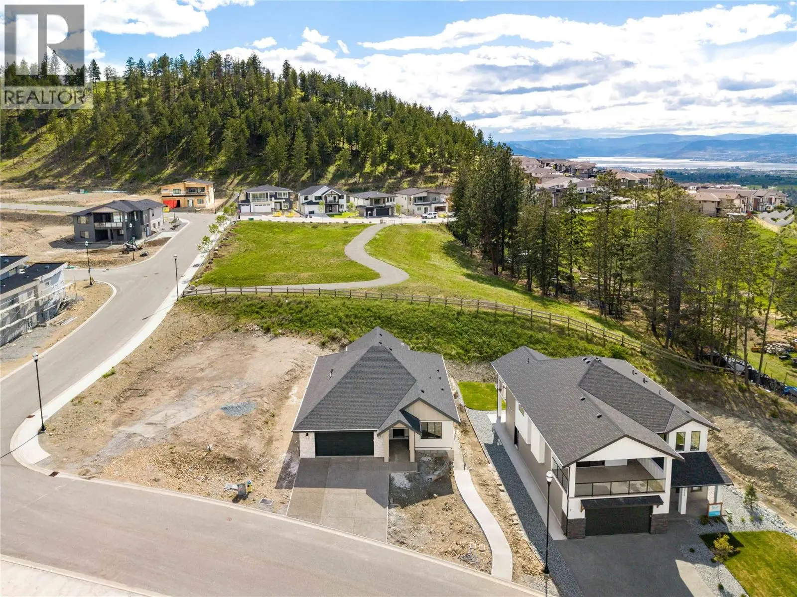 2125 Montenegro Drive. Kelowna, British Columbia