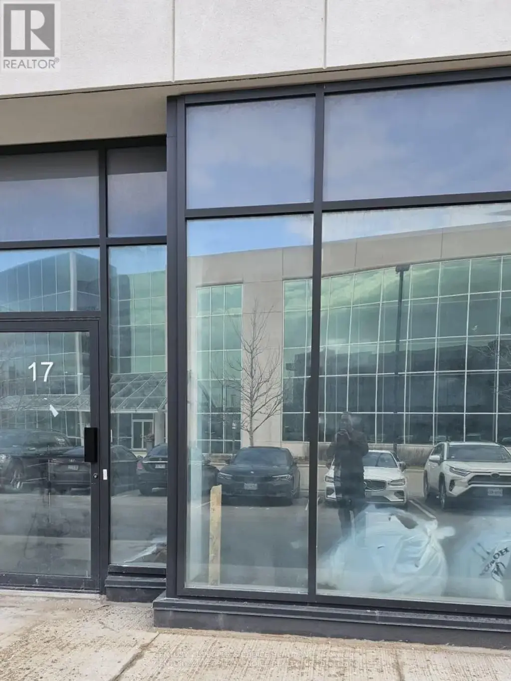 16, 17 - 5270 Solar Drive, Mississauga (Airport Corporate)