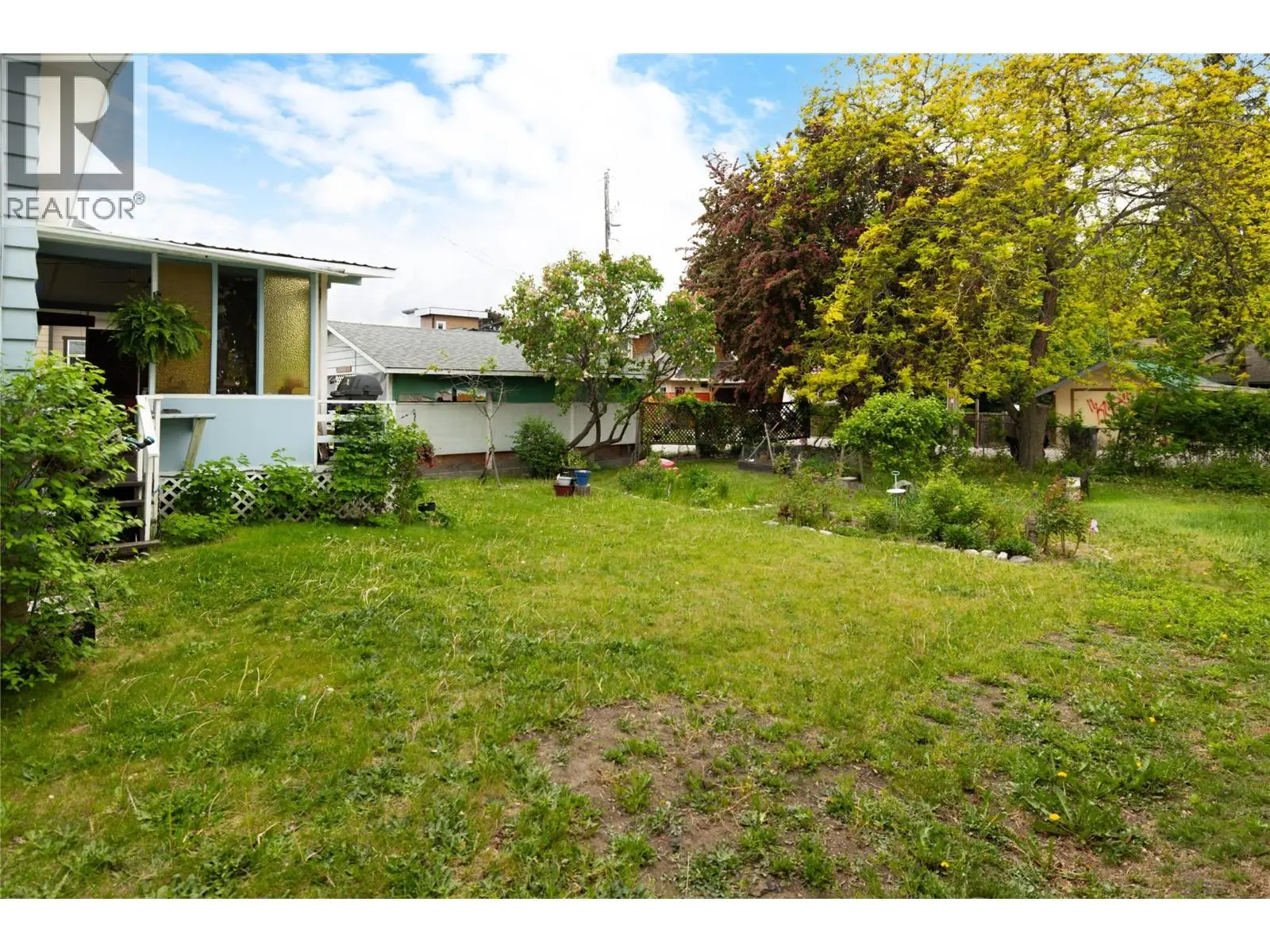 2150 Burnett Street. Kelowna, British Columbia