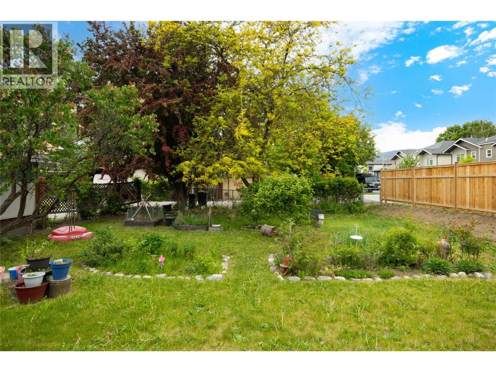 2150 Burnett Street. Kelowna, British Columbia
