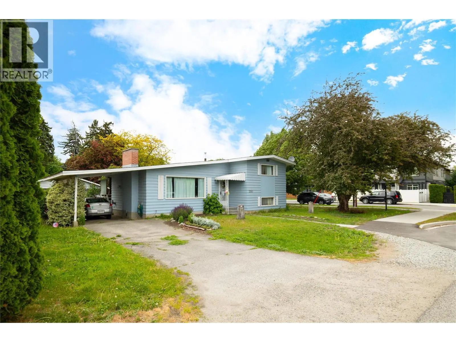 2150 Burnett Street. Kelowna, British Columbia