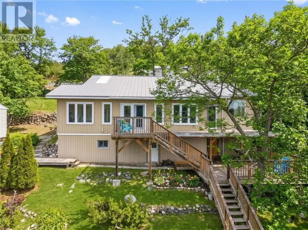 2113 Sunnyside Road, Sudbury